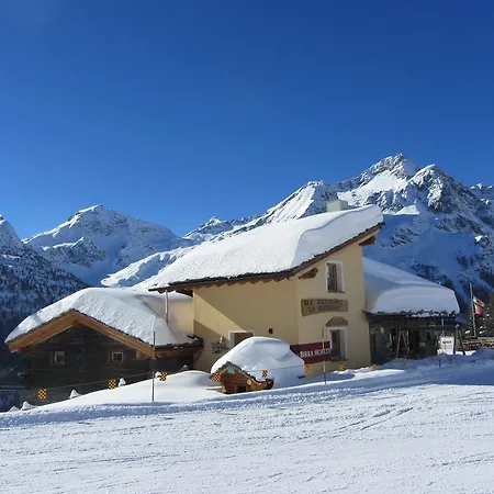 Lo Retsignon アパート シャンポルク